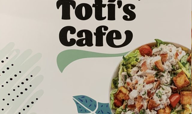 Toti’s Cafe στο Λευκώνα Σερρών: Freddo Espresso, ΜΟΝΟ με 1,70€!
