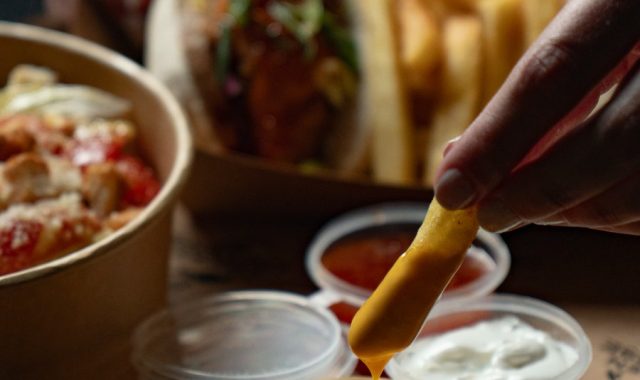 Chicken Universe: Το must στέκι, για τους chicken lovers των Σερρών! (ΦΩΤΟΓΡΑΦΙΕΣ) – Delivery: 2321181391